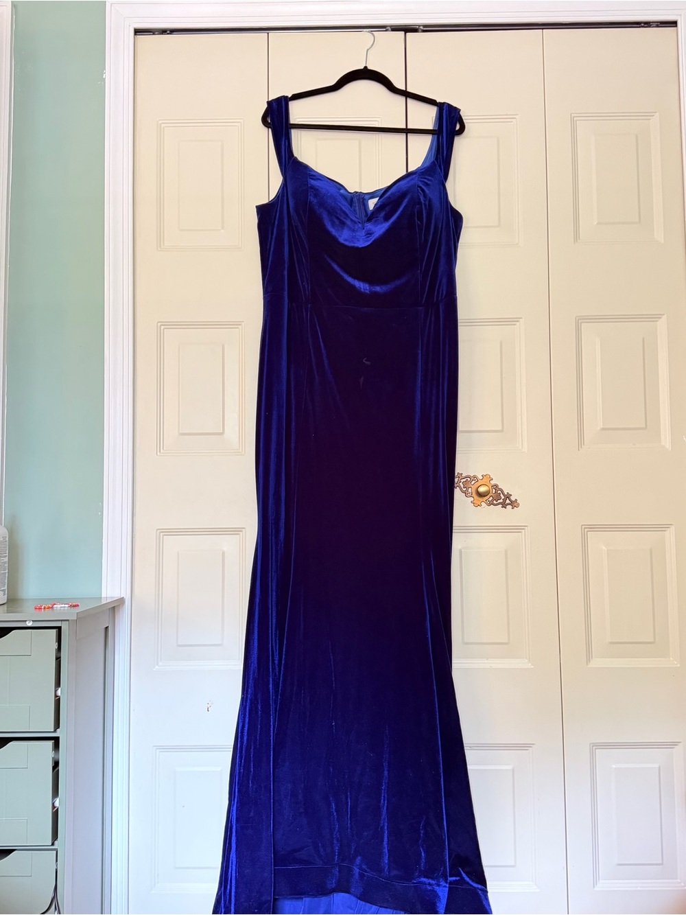 Elegant Velvet Dress in Deep Blue